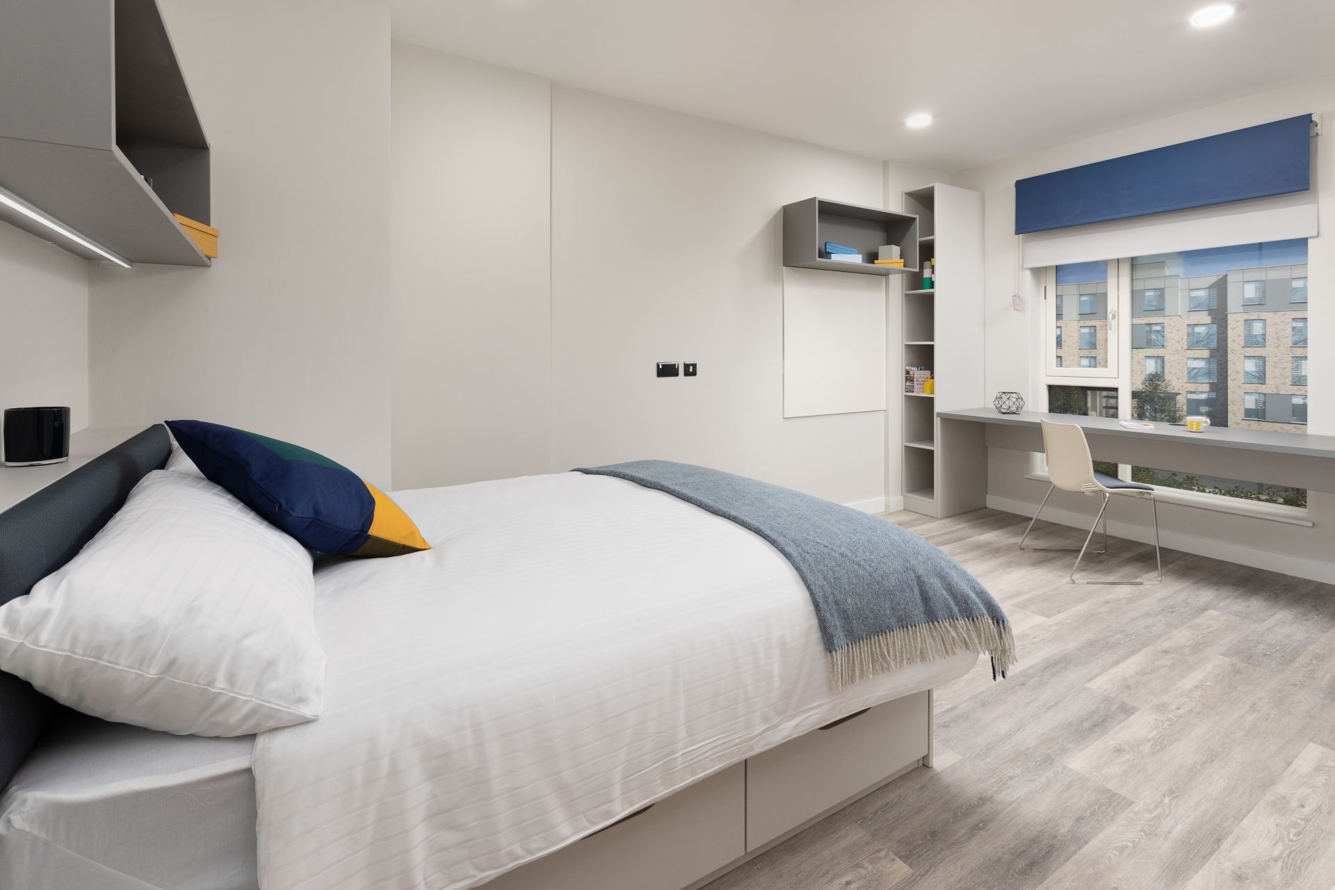 Westwood-Delux-Room-3.jpg